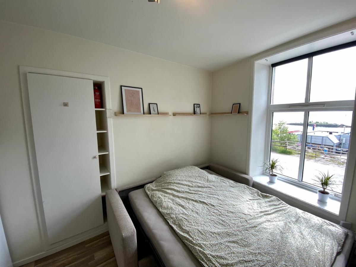 Small, Central And Quiet Studio Apartment In Ålesund Eksteriør bilde